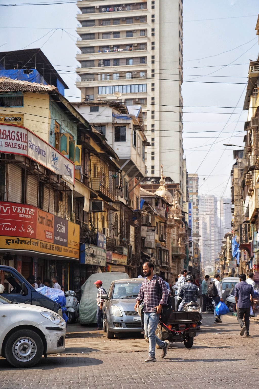 Mumbai, where contrasts are woven&nbsp;together.